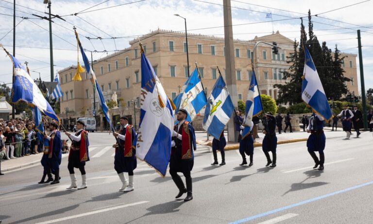 25η Μαρτίου: Φωτογραφικά κλικς από τη μαθητική παρέλαση στο Ζάππειο