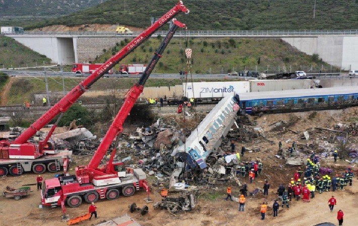 Τέμπη: O B.Βλάχος απαντά στον ισχυρισμό ότι ο χώρος τσιμεντώθηκε δήθεν για να πατήσουν οι γερανοί - «Δεν υπήρχε κανένας λόγος για βιαστική αλλοίωση του χώρου».