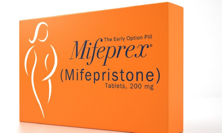 Αμβλώσεις: Στην Αμερική προωθούν χημικές ουσίες για να αποβάλλουν έγκυες τα έμβρυα και μετά να τα ρίχνουν στην τουαλέτα- Οι αντιδράσεις