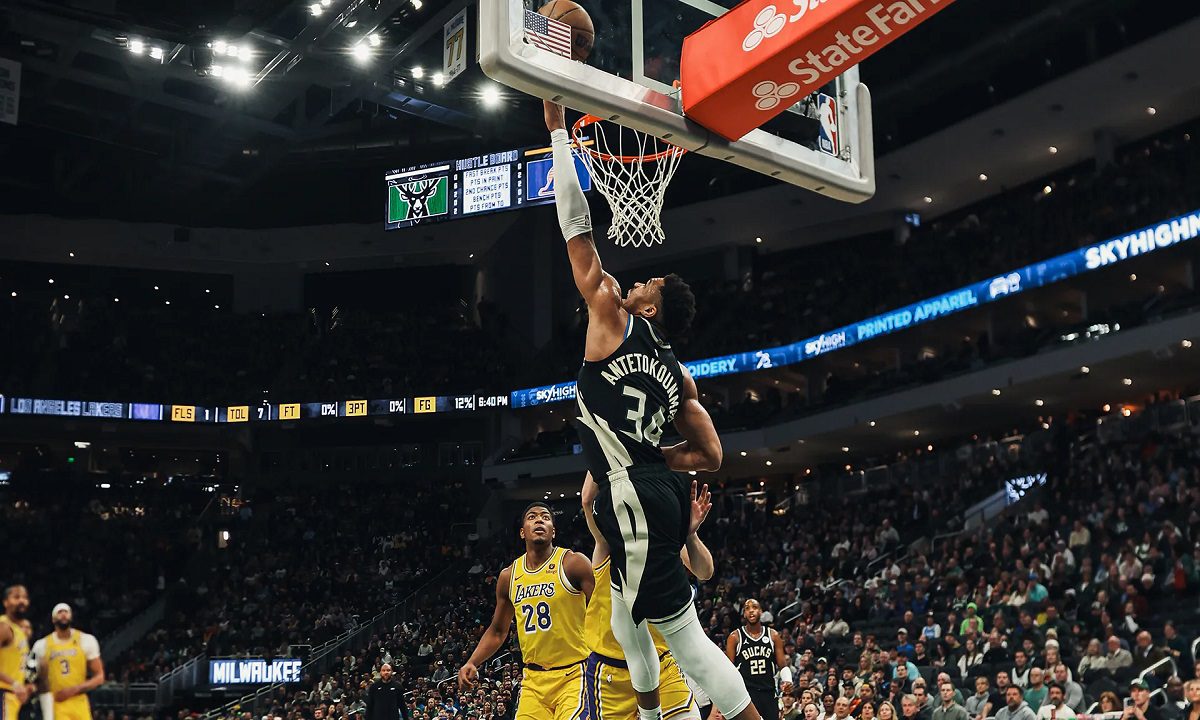 Μιλγουόκι Μπακς: Τρομερό ματς και ήττα στη δεύτερη παράταση από τους Λέικερς – Τρομερός και «τριπλός» ο Γιάννης Αντετοκούνμπο!
