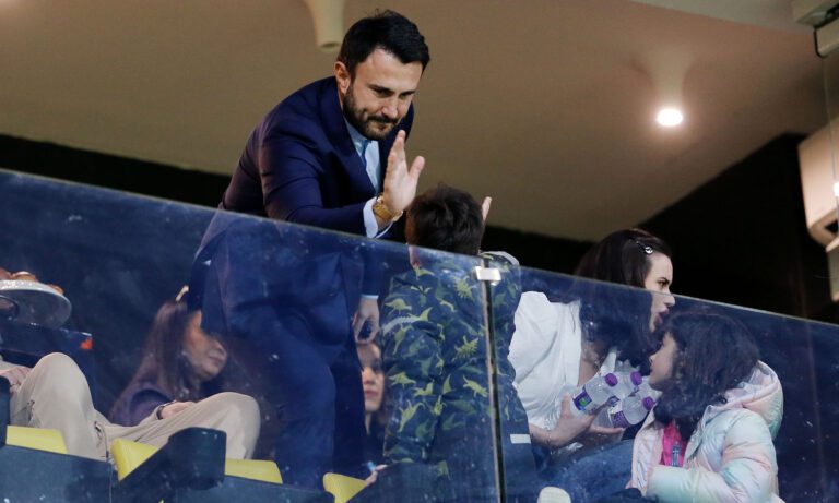 Καρυπίδης: Ο Παπαπέτρου σφυρίζει, ο Άρης στον τελικό! Έτσι αντέδρασε!