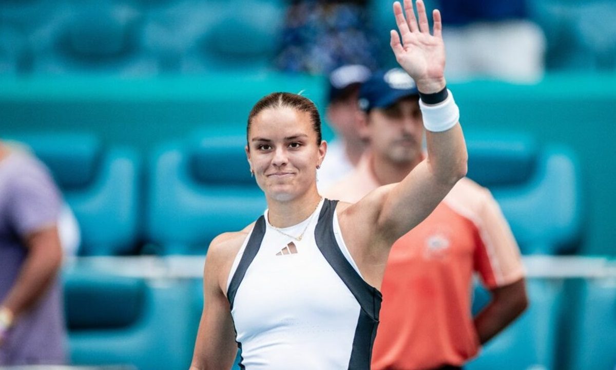 Η Μαρία Σάκκαρη προκρίθηκε στα προημιτελικά του Miami Open χωρίς να αγωνιστεί, καθώς η Άννα Καλίνσκαγια, αποσύρθηκε πριν την έναρξη του αγώνα