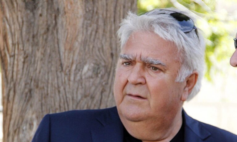 Αδύνατος με μαγκούρα: Πώς είναι σήμερα ο 73χρονος Πασχάλης Τερζής (ΦΩΤΟ)