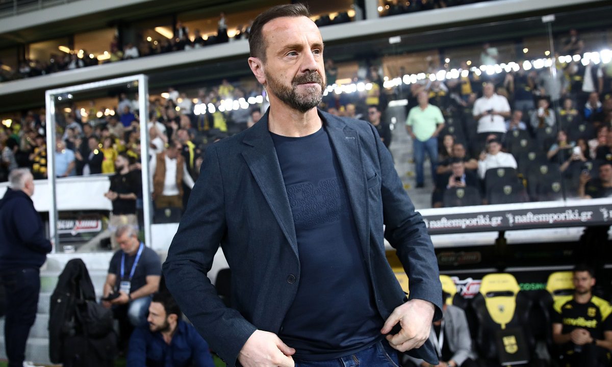 Μάντζιος: «Ξέρω τις δυνατότητες της ομάδας και ξέρω πώς θα παίξουμε στον τελικό» (vid)