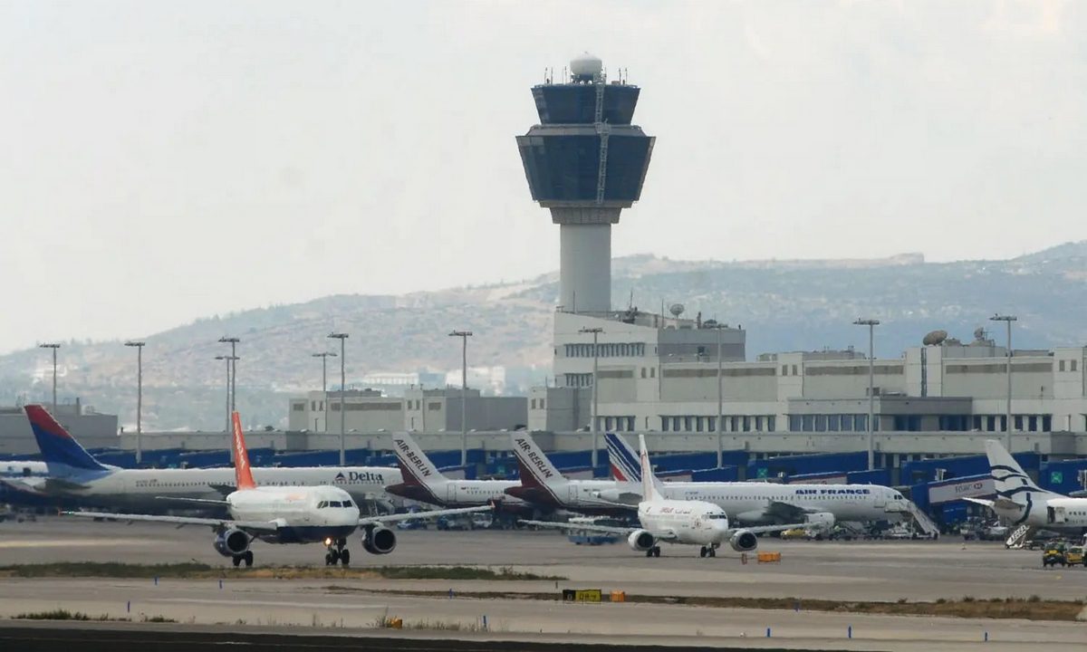 Αεροπορικά Τέμπη: Πυκνώνουν οι καταγγελίες για ελλείψεις από τους ελεγκτές