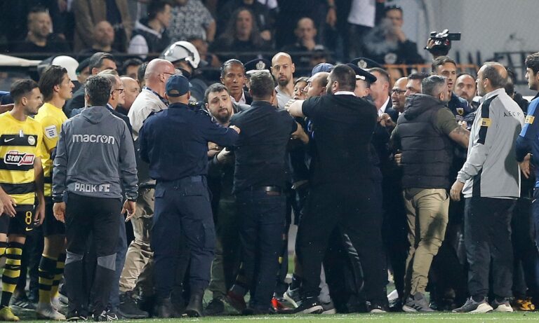 Ολυμπιακός – ΑΕΚ: Από την εξέδρα ο Αλμέιδα στο Καραϊσκάκης μετά το ξύλο στην Τούμπα;