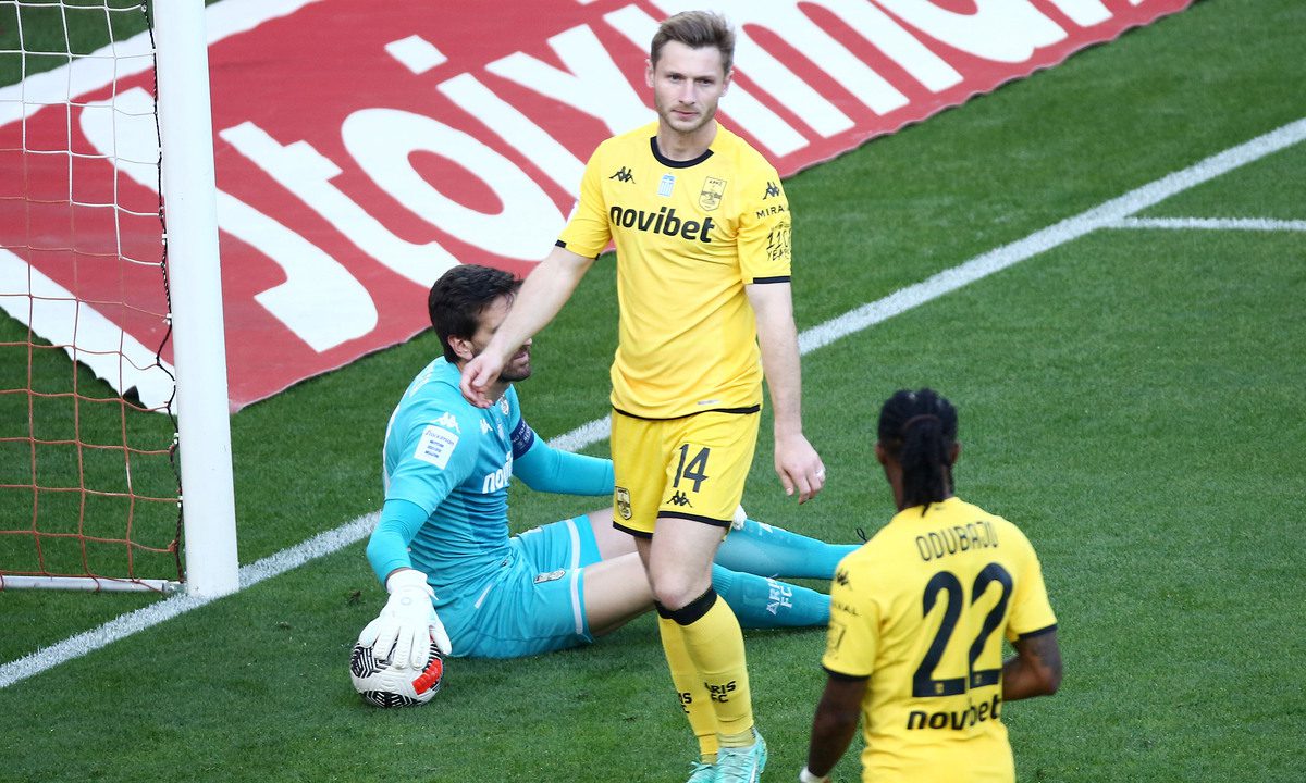 Μπράμπετς: Δεν είναι ένα, δεν είναι δύο! Τι θα κάνει ο Μάντζιος;