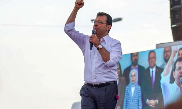 Τουρκία: Ο δήμαρχος της Κωνσταντινούπολης, Εκρέμ Ιμάμογλου, έστειλε ένα σαφέστατο μήνυμα στον Ερντογάν και την τουρκική κυβέρνηση