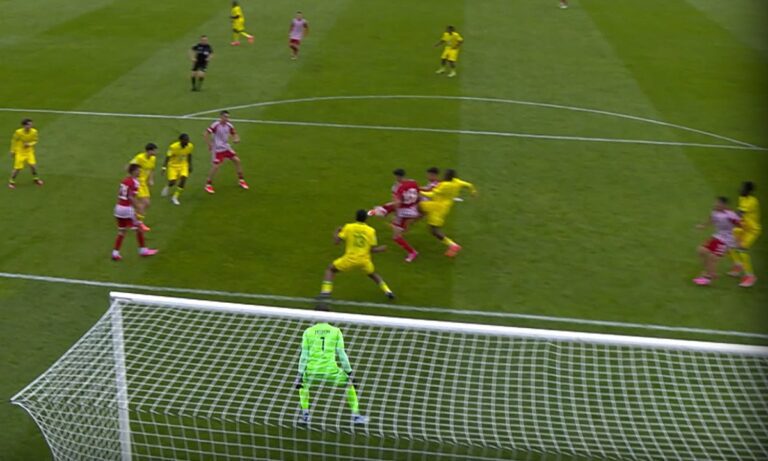 Ολυμπιακός – Ναντ Κ19: Με έμπνευση του VAR η ακύρωση του γκολ του Μπάμπη Κωστούλα για χέρι του αδελφού του Κώστα Κωστούλα