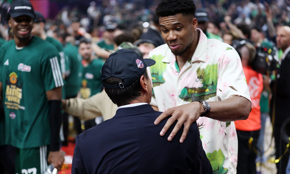 Γιάννης Αντετοκούνμπο: Υποκλίθηκε στον Αταμάν! (pics)