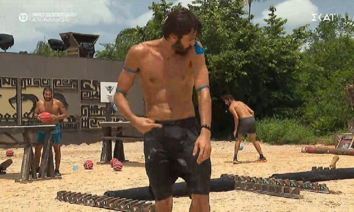 Survivor: Απίστευτο αυτό που έκανε ο Φάνης Μπολέτσης – Έπαιξε με ένα χέρι και τους τρέλανε όλους