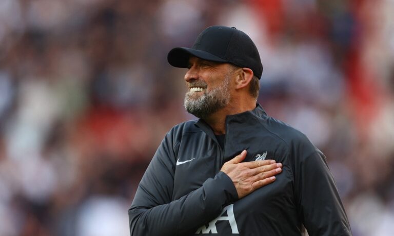 Λίβερπουλ: Δεν άντεξε ο Κλοπ και δάκρυσε με το «You’ll never walk alone»! (vid)