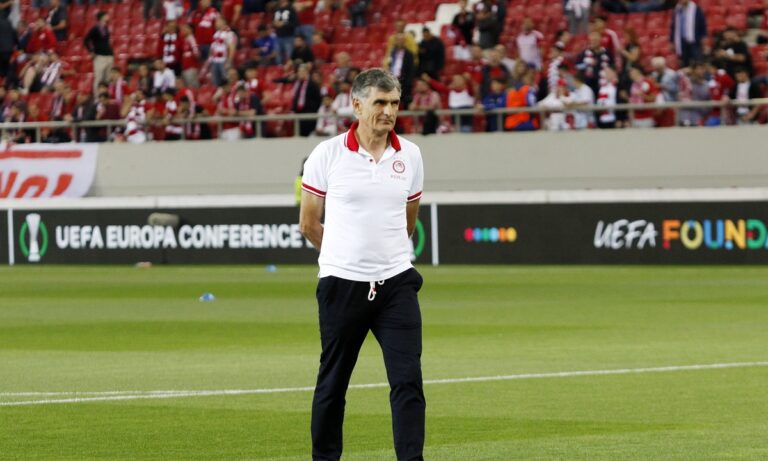 Ολυμπιακός – Άστον Βίλα: Δείτε τι έγινε στο Γεώργιος Καραϊσκάκης μόλις μπήκε ο Μεντιλιμπαρ στον αγωνιστικό χώρο