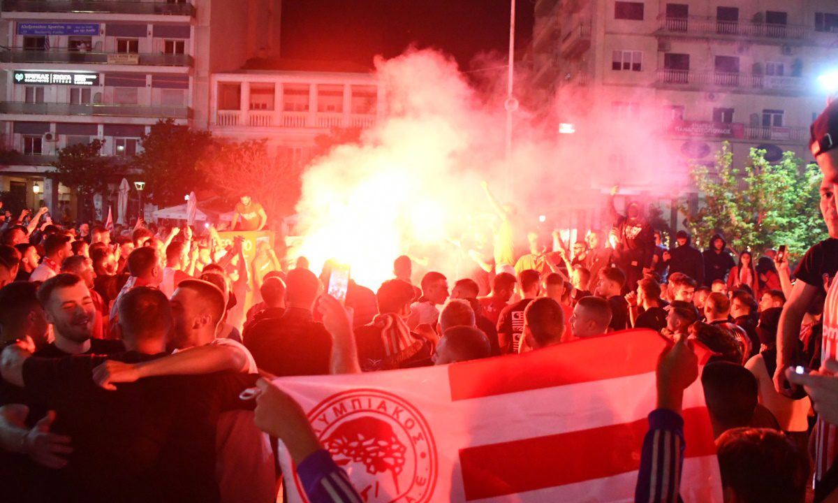 Θύρα 7 : ΖΗΣΑΜΕ το όνειρο τρελό!