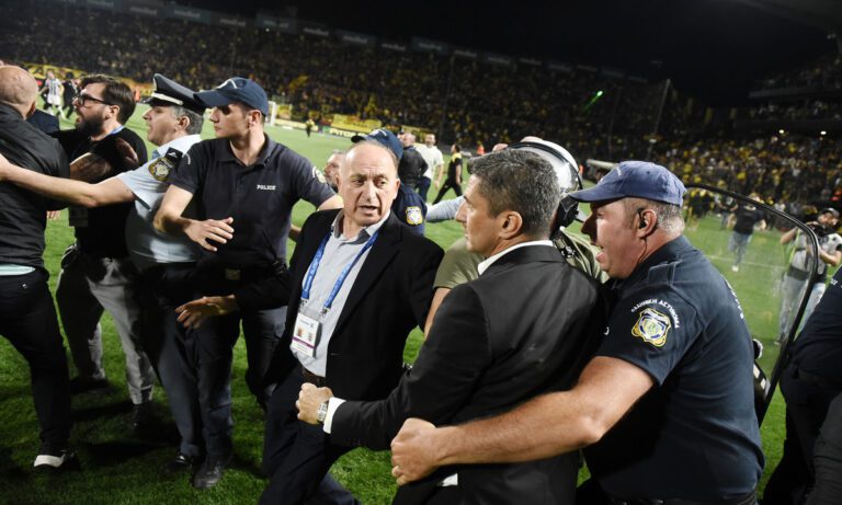 ΠΑΟΚ: «Τι κάνει αυτός ρε;» – Τρελάθηκε όλος ο πάγκος!