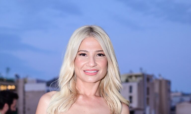 Φαίη Σκορδά: Αποκάλυψε τι γίνεται με τη μεταγραφή της ζωντανά στην εκπομπή της