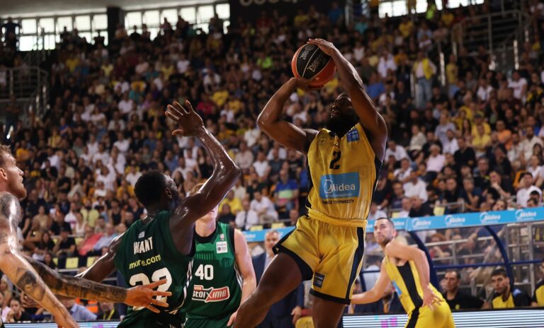 Φωνάζει ο Άρης: Πέντε ομαδικά φάουλ σε 56” στην 2η περίοδο οι κίτρινοι! – 3-18 οι βολές στο α’ ημίχρονο