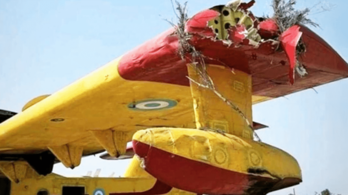 Canadair: Παραλίγο να πενθήσουμε ξανά πιλότους όπως πέρυσι στην Κάρυστο - Οι ανεξέλεγκτοι εμπρησμοί πολλαπλασιάζουν τις ώρες πτήσης και τους κινδύνους.