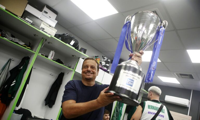 Μαθήματα Αταμάν πώς σε μια χρονιά φτιάχνεις ΥΠΕΡΟΜΑΔΑ!