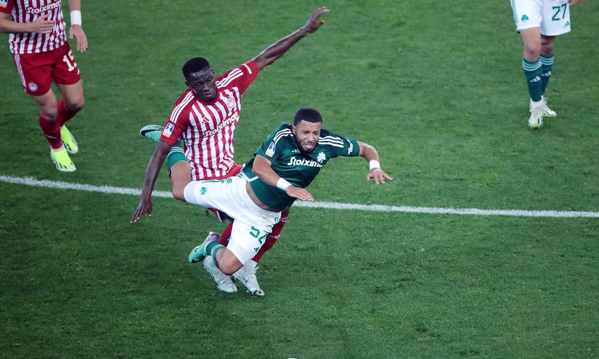 Ολυμπιακός: Γελάνε στον Ολυμπιακό για όσα κάνει ο Μαντί Καμαρά στους ανθρώπους του ΠΑΟΚ