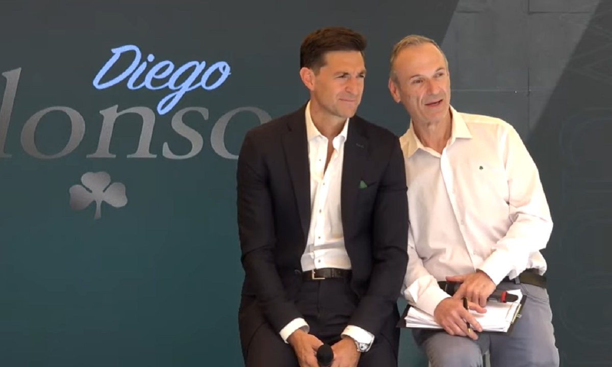 Παναθηναϊκός: Η ερώτηση για τον Σάρι που δεν ήθελαν οι άνθρωποι του Παναθηναϊκού να απαντήσει ο Ντιέγκο Αλόνσο και τι έκανε ο νέος προπονητής των πρασίνων μόλις την άκουσε