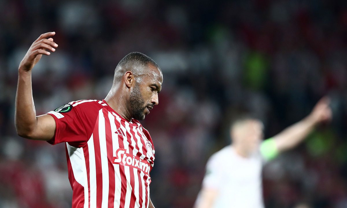 Τέλος ο Ελ Κααμπί αφού ο Μουρίνιο έριξε πολλά λεφτά στο τραπέζι – Ο Μαροκινός ήταν με το στιλό να υπογράψει στον Ολυμπιακό