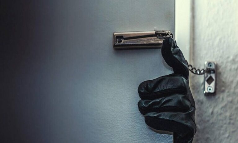 Αργυρούπολη: Ρομά πιάστηκαν στα πράσα μετά από διάρρηξη σπιτιού