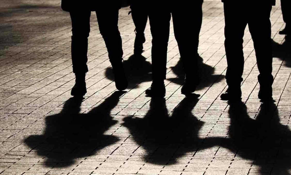 Σοκ στη Γλυφάδα: Λήστεψαν με μαχαίρι 15χρονο – Του πήραν το κινητό του τηλέφωνο