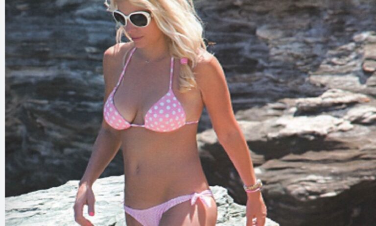 Ελένη Μενεγάκη: Σήκωσαν drone στην παραλία που έκανε μπάνιο – Τι έκανε