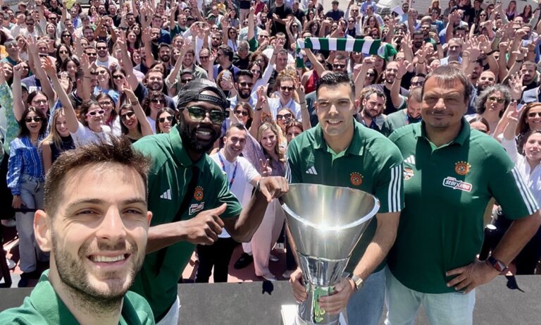 Το τρόπαιο της Ευρωλίγκας στα γραφεία του ΟΠΑΠ