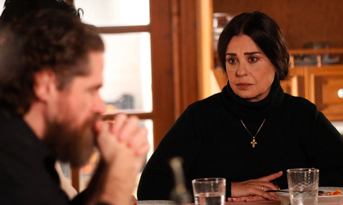 Σασμός επόμενα επεισόδια: Ο Μαθιός σταματά τη Βασιλική από την αυτοκτονία