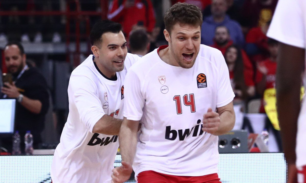 Παναθηναϊκός: Μέσω Σλούκα η προσέγγιση στον Βεζένκοφ