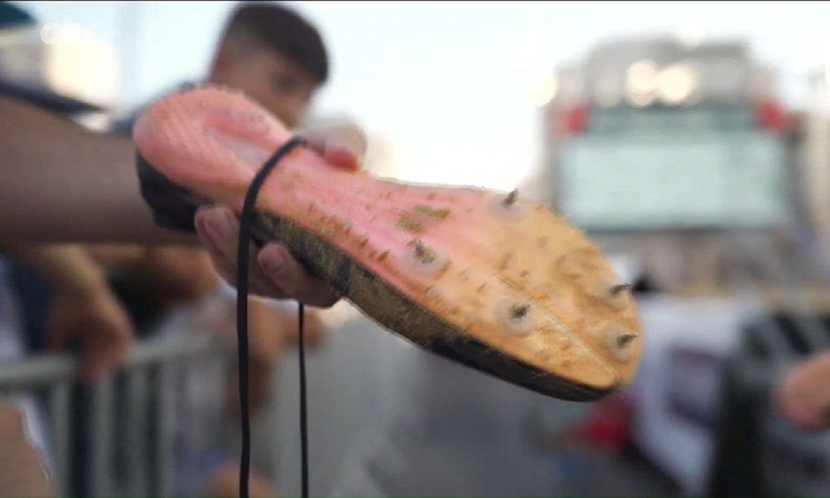 Τεντόγλου: Είχε ατύχημα στο Piraeus Street Long Jump – Έσπασε καρφί από το παπούτσι του! (vid)