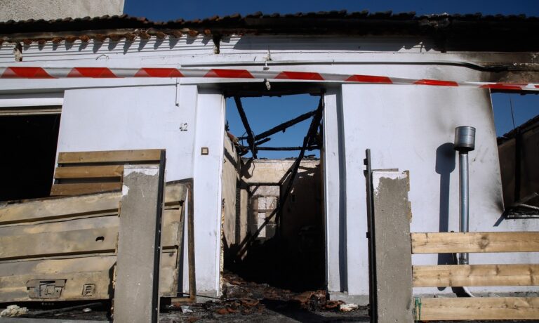 Φωτιά σε οικία στον Κολωνό!