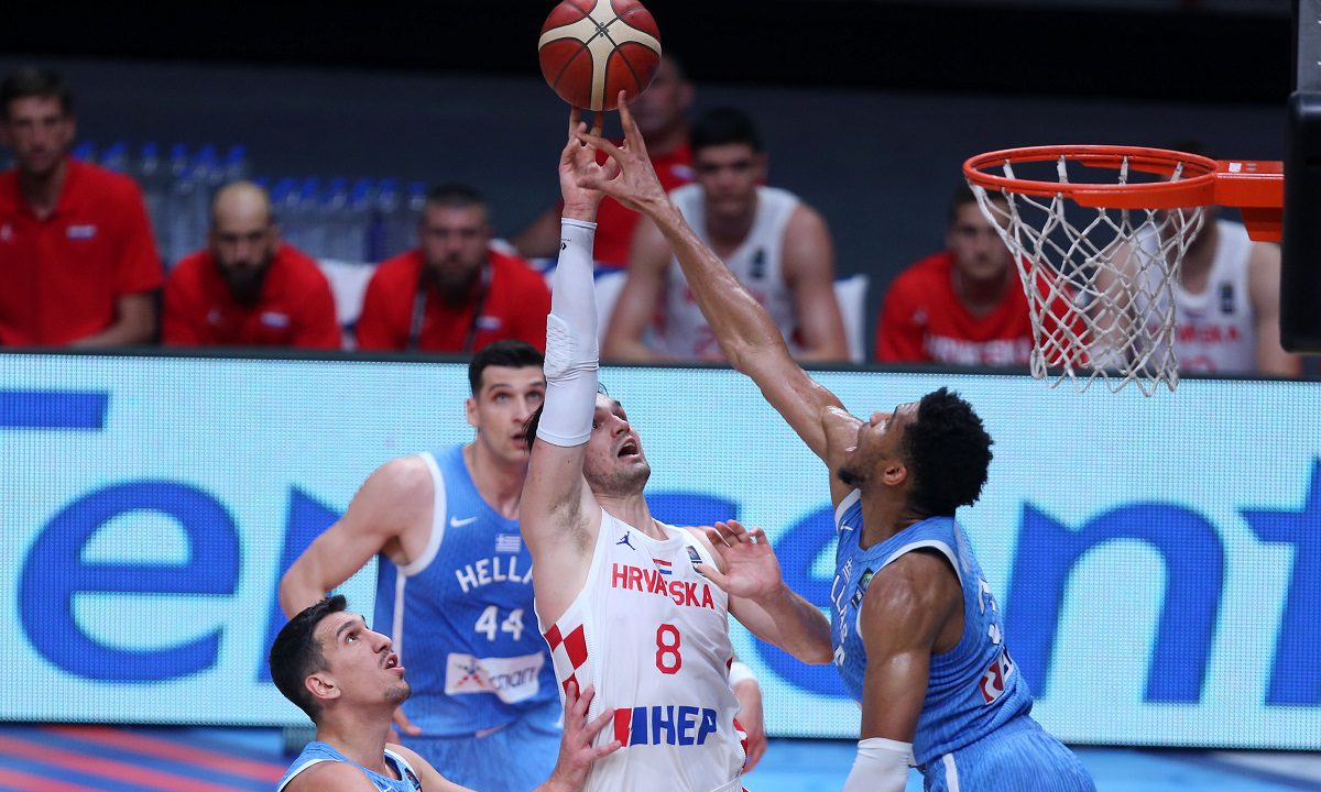 Ελλάδα-Κροατία σε Live Streaming. Τζάμπολ στις 21:00, στο ΣΕΦ για τον τελικό του Προολυμπιακού τουρνουά, με την Εθνική μας να θέλει τη νίκη.