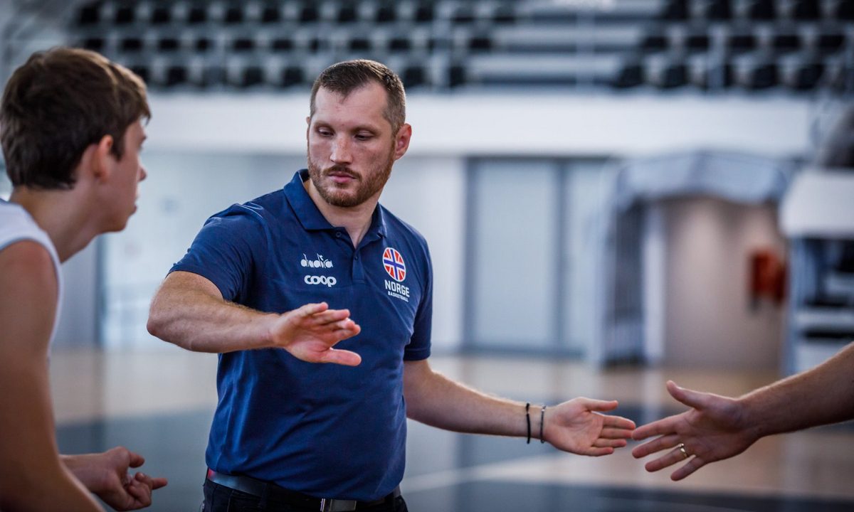 Βασίλειος Τσερνισώφ: Ο άνθρωπος που μαθαίνει μπάσκετ στους Νορβηγούς μίλησε στο Sportime – Οι μπασκετικοί Χάαλαντ και οι σαρωτικές επιτυχίες