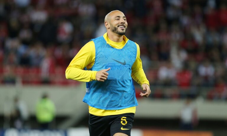 Τέλος! Η ΑΕΚ έκλεισε τους δεξιούς εξτρέμ