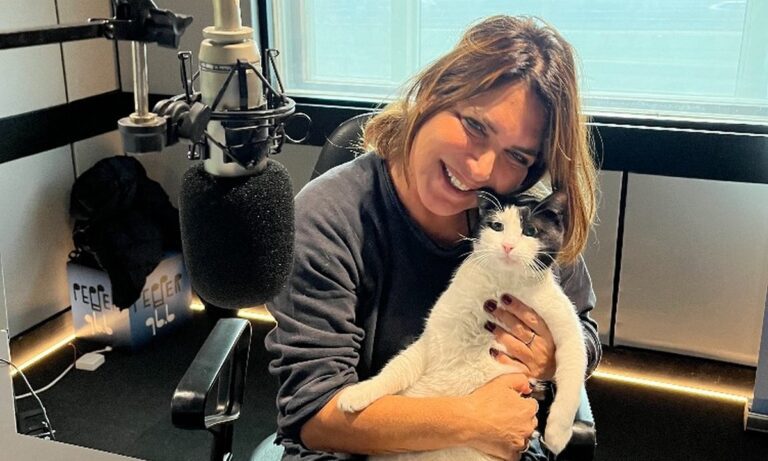 Τέλος η Αφροδίτη Σημίτη από τον Pepper 96.6