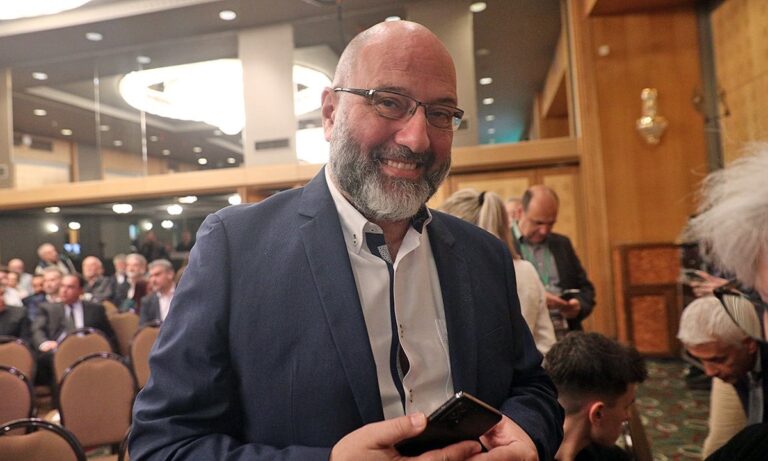 Προειδοποιεί ο Σάκης Αρναούτογλου – Τι θα δούμε στο ΣΚ και την ερχόμενη εβδομάδα!