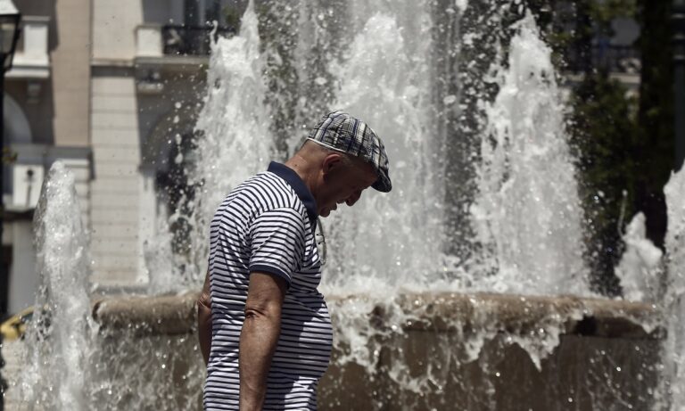 Ηλικιωμένος έπαθε θερμοπληξία στο Παλαιό Φάληρο