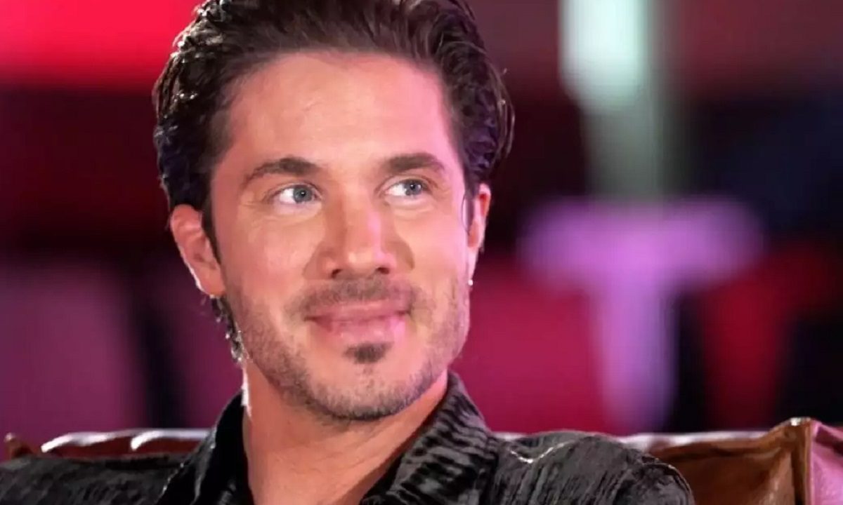 Νίκος Οικονομόπουλος: Η Εκκλησία ο μοναδικός σταθμός στη ζωή μας – Να έχετε την πίστη σας – Να αγαπάτε τον Χριστό