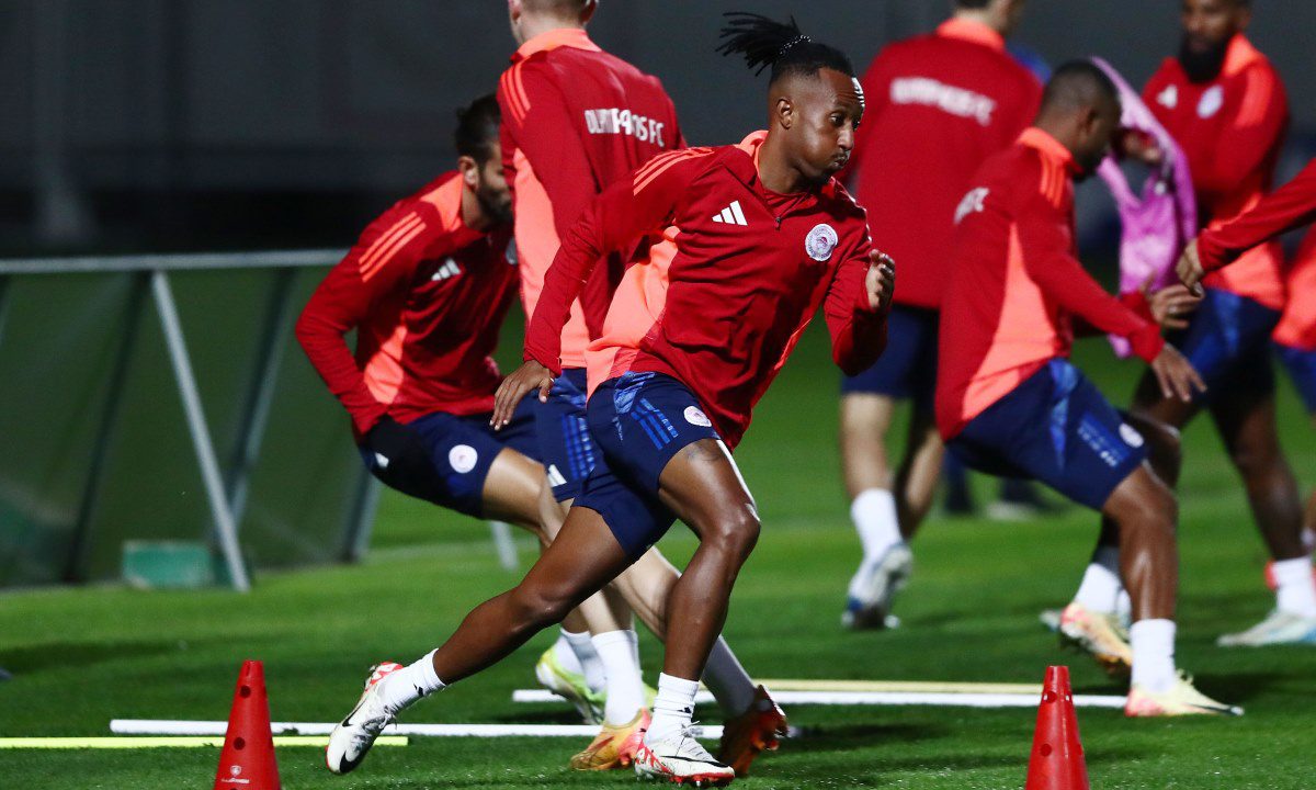 Πόρτο – Ολυμπιακός : Η ενδεκάδα, ο Παναθηναϊκός και ο προβληματισμός του Μεντιλίμπαρ