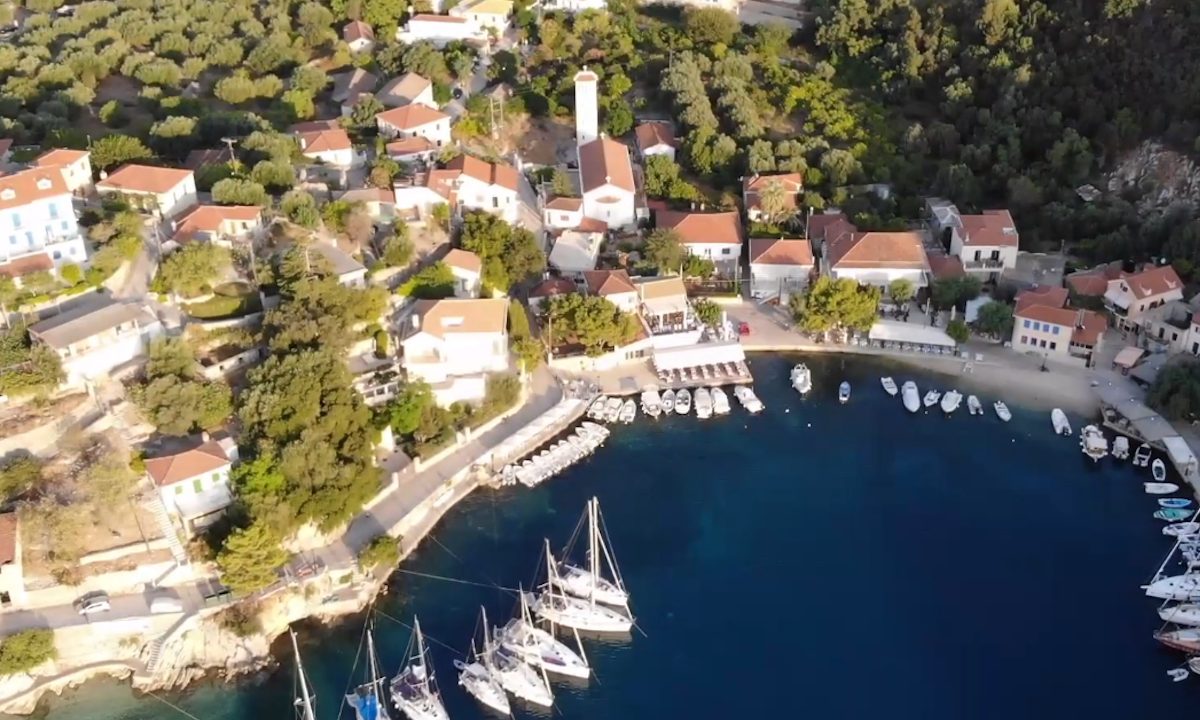 Ποιό είναι το πανέμορφο χωριό που έζησε ο Καραϊσκάκης