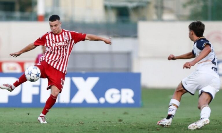 Ολυμπιακός: Ο μικρός που τους έχει τρελάνει όλους και δεν σταματά να βάζει γκολ