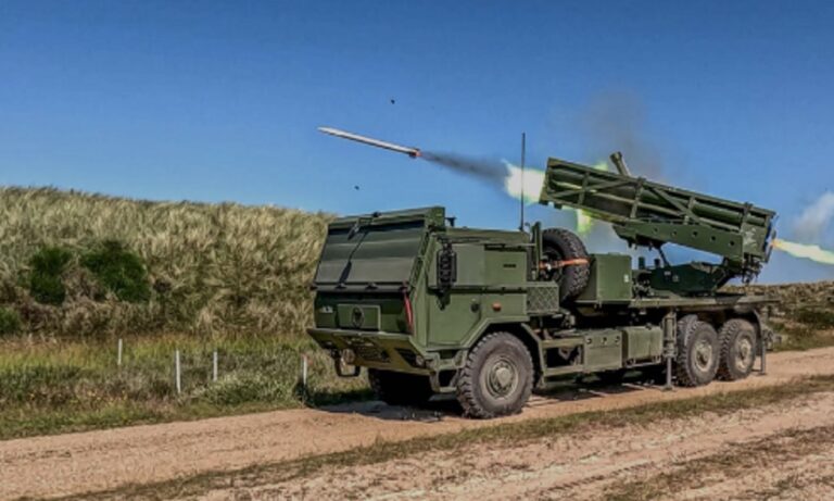 Ελληνοτουρκικά: Τι αλλάζει στο Αιγαίο με τους ισραηλινούς πολλαπλούς εκτοξευτές πυραύλων PULS της Ελλάδας