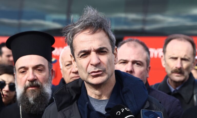 Η κόρη του Μητσοτάκη τα είχε προβλέψει όλα – Από τι κινδυνεύει η κυβέρνηση!