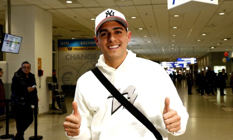 Ολυμπιακός: Έφτασε τα ξημερώματα στην Ελλάδα ο παικταράς και ο Ολυμπιακός τον ανακοινώνει