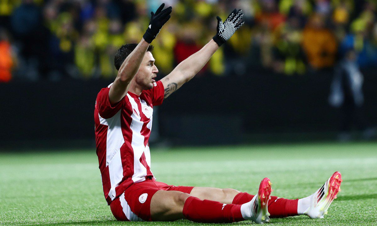 Κώστας Νικολακόπουλος : Πέναλτι και αποβολή στον Γιάρεμτσουκ…