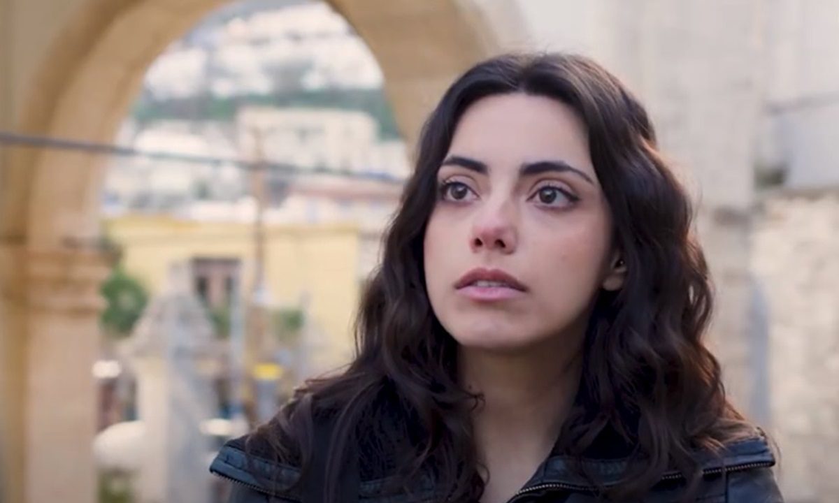 Η γη της ελιάς επόμενα επεισόδια: Η Ειρήνη φεύγει στο Παρίσι!