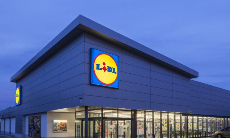 Τa Lidl παλιά λεγόντουσαν Μαύρη Αγορά, δε μπορούσαν να ονομαστούν Lidl αλλά τη λύση έδωσε ένας ζωγράφος